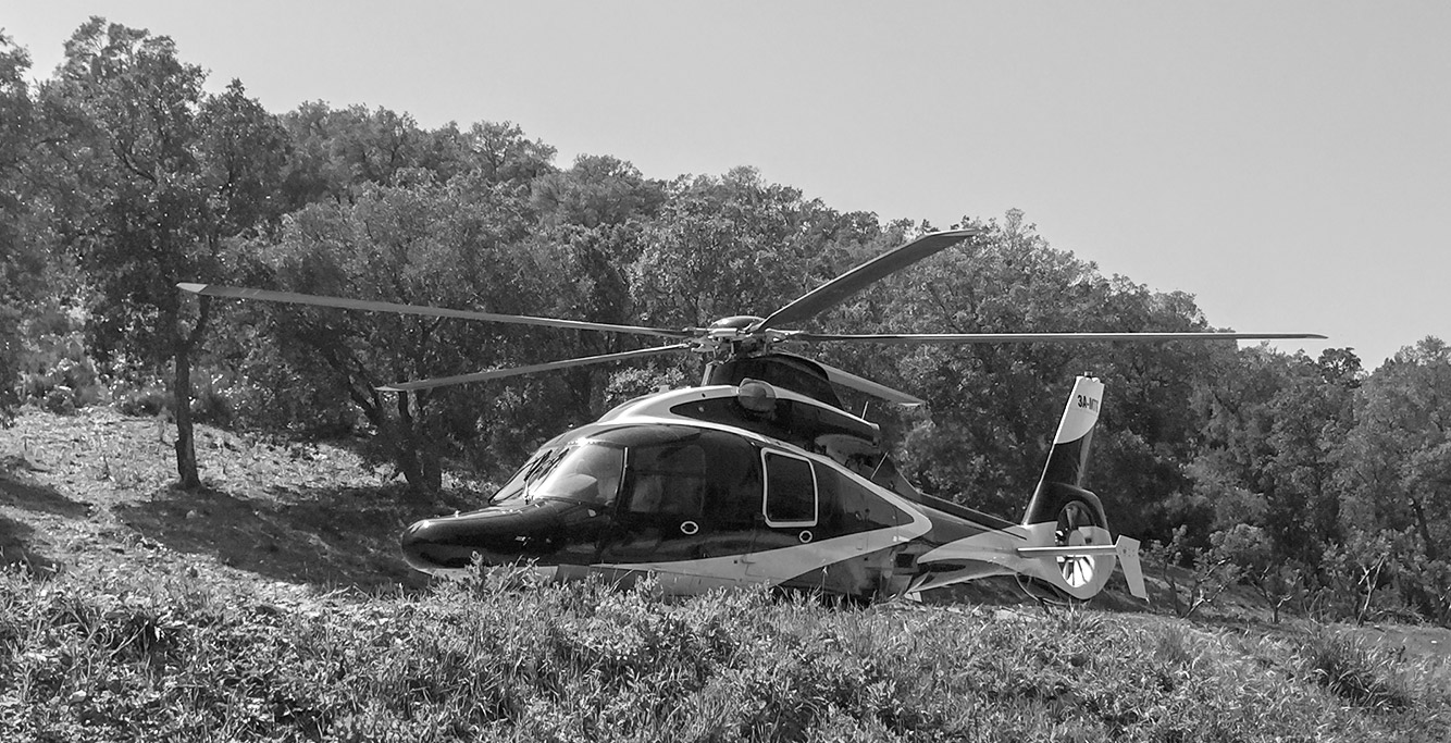 Atterrissage Hélicoptère Drop-Zone privee dans le Var Bormes 83